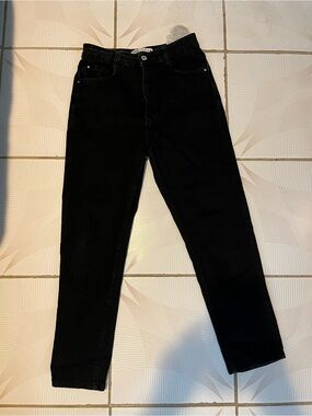 Zara Black High-Waist Jeans